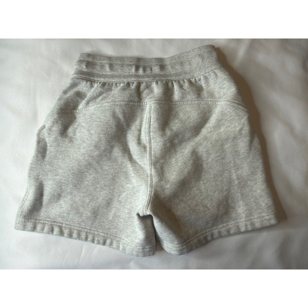 Lululemon Scuba High-Rise Short 3.5" Heathered Light Grey Size 2 LW7CUTS